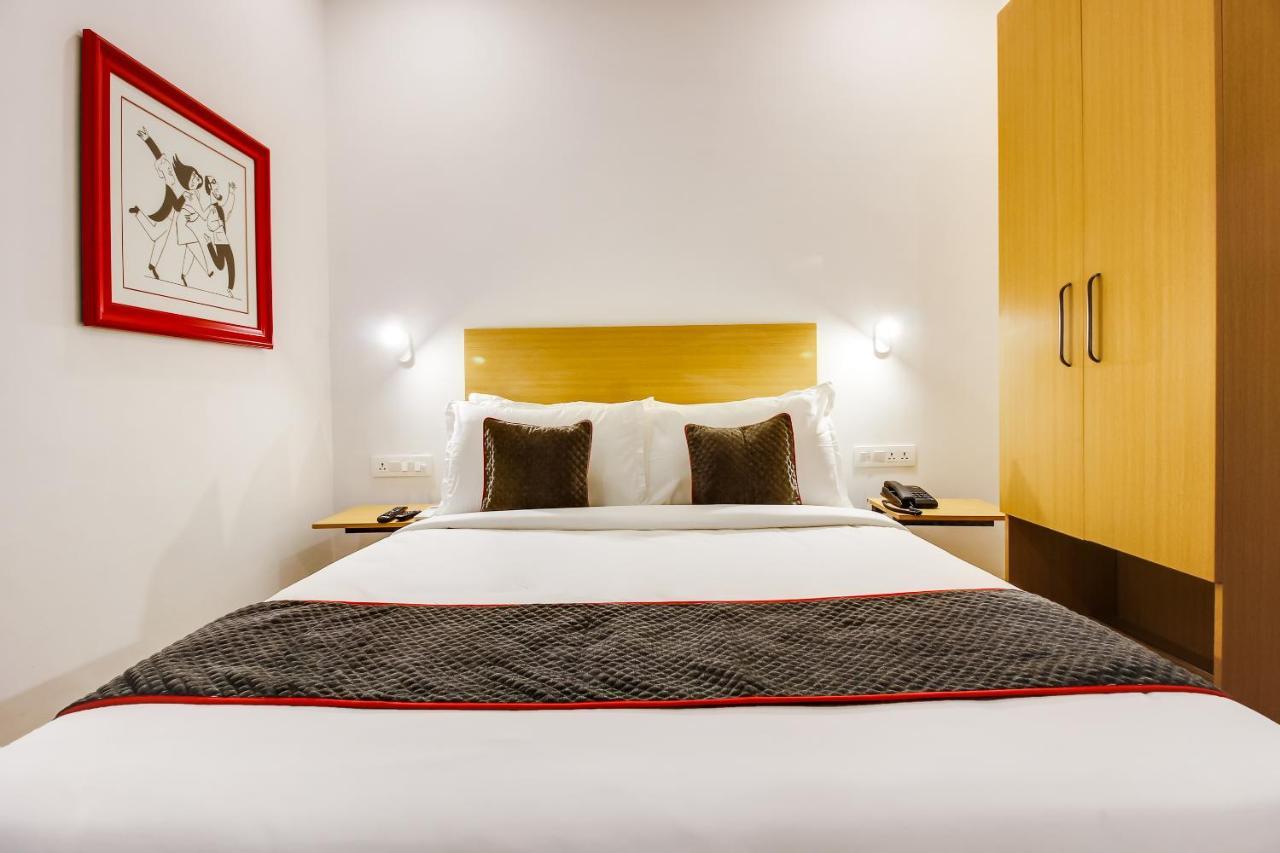 Hotel Townhouse De Alphabet Hyderabad Esterno foto