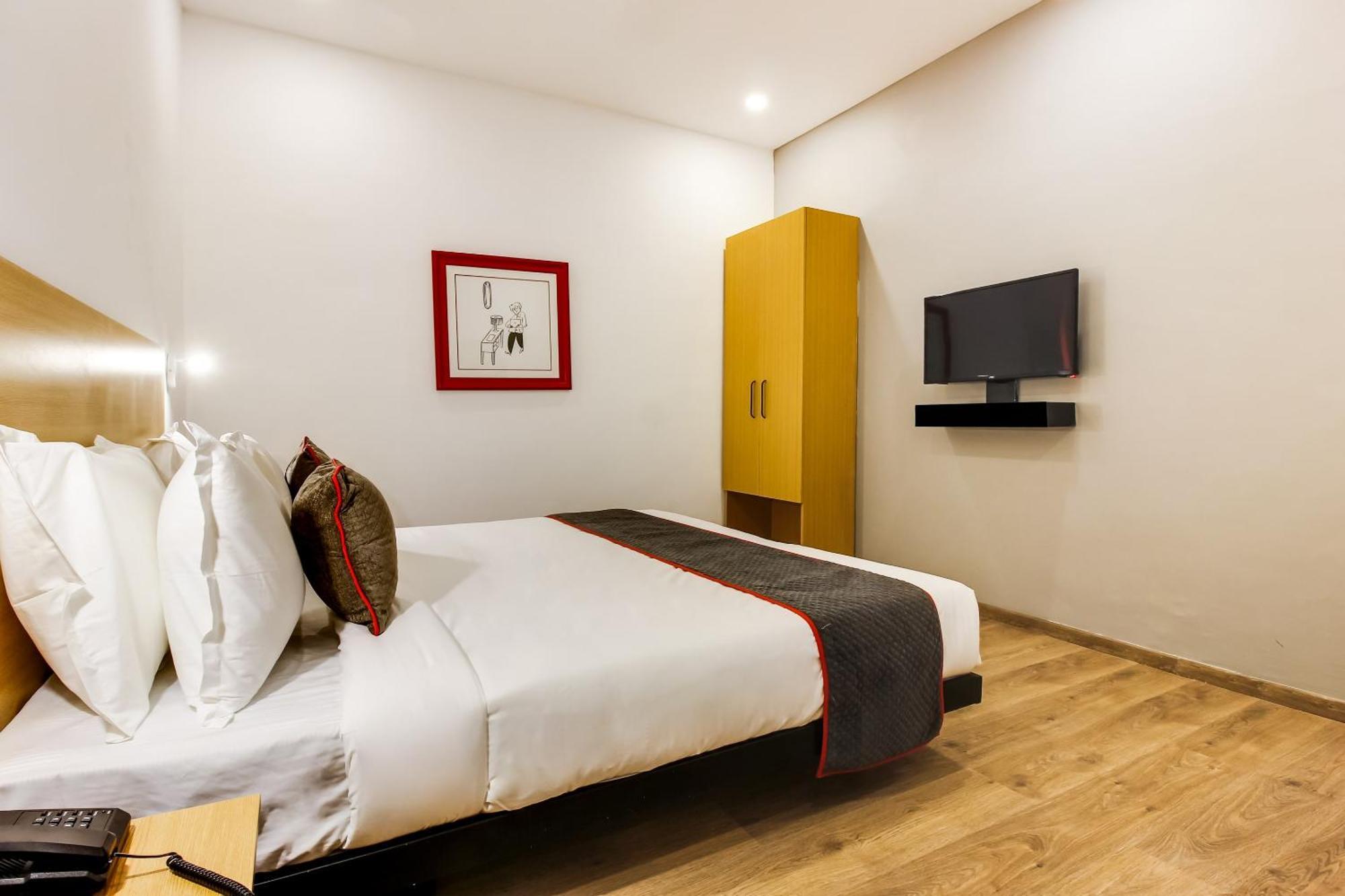 Hotel Townhouse De Alphabet Hyderabad Esterno foto