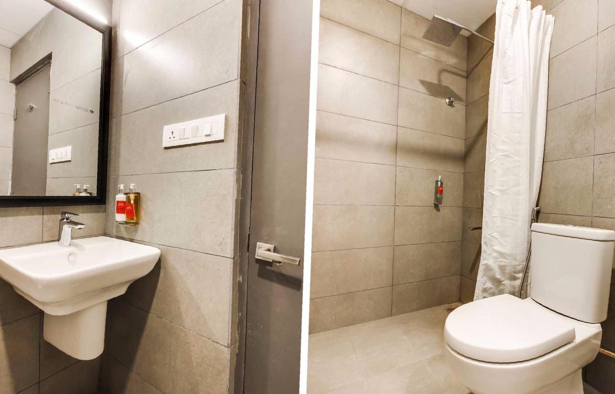 Hotel Townhouse De Alphabet Hyderabad Esterno foto