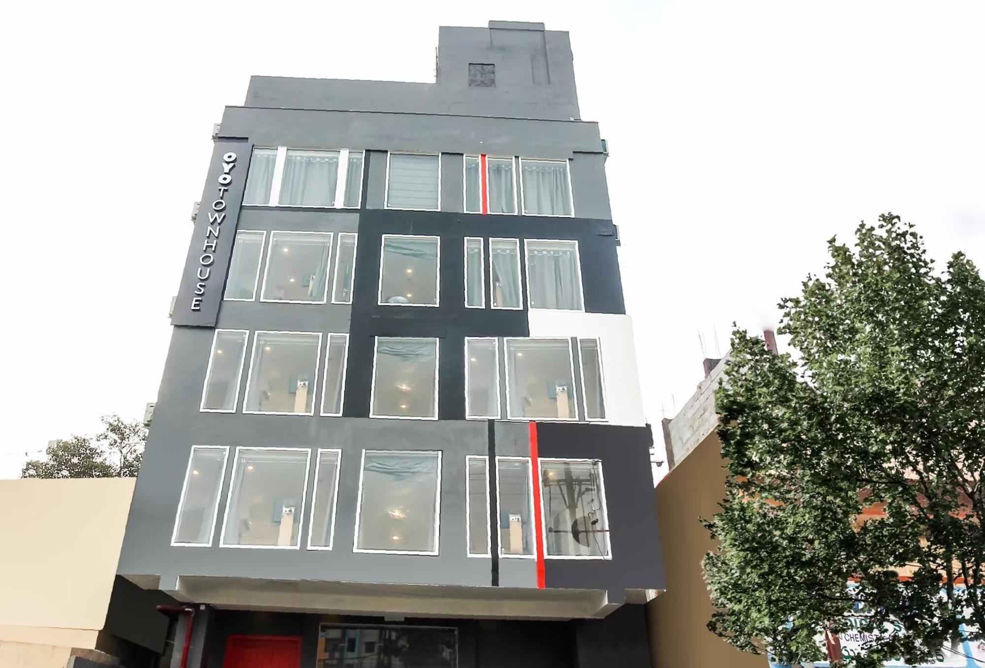 Hotel Townhouse De Alphabet Hyderabad Esterno foto